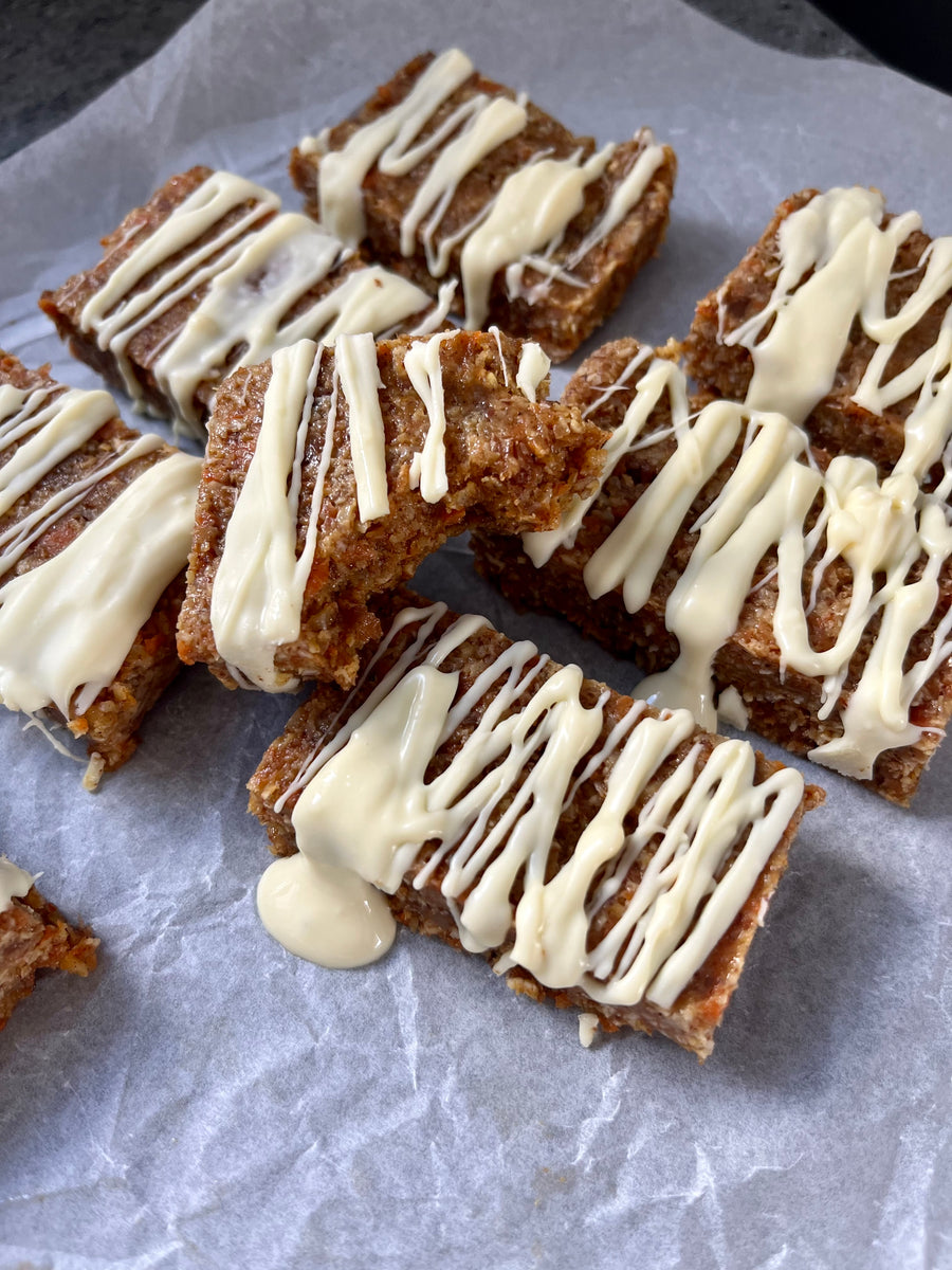 CARROT CAKE BARS
– MUNCH A BUNCH