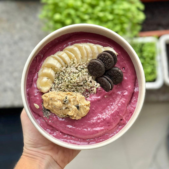 COOKIES & CREAM SUPER SMOOTHIE BOWL