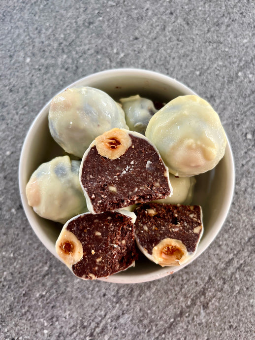 WHITE CHOCOLATE BACI