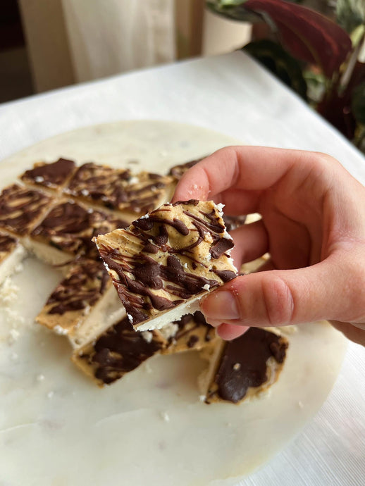CREAM COCONUT BITES