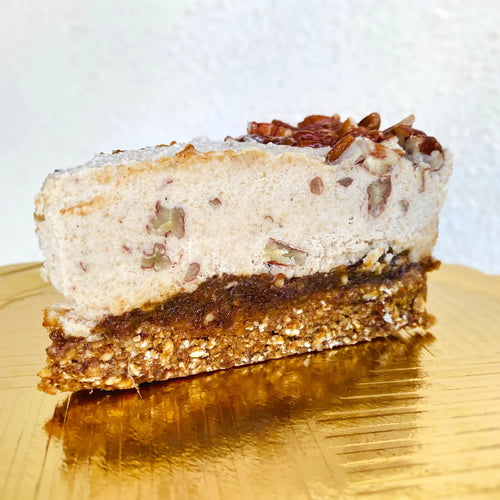 APPLE PIE CAKE SLICE