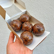 Load image into Gallery viewer, CINNAMON RAISIN BALLS