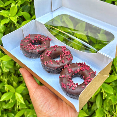 CHOCOLATE RASPBERRY DONUTS