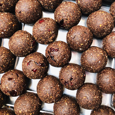 CHOCOLATE BERRY BALLS