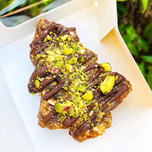 Load image into Gallery viewer, MINI FRUIT CAKE